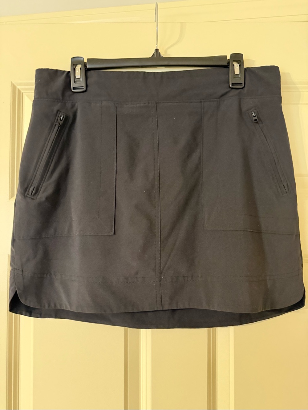 Athleta Black Performance Skort with Zip Pockets